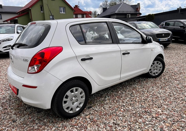 Hyundai i20 cena 24900 przebieg: 186000, rok produkcji 2014 z Ryn małe 497